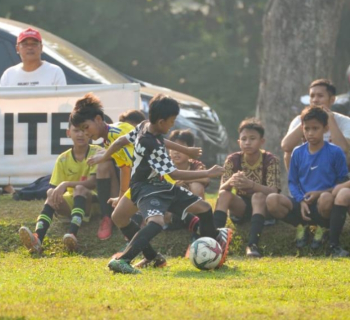 M. Ilham Yusuf pemain SSB Jalal Jalil U-12 kuat di lini pertahanan