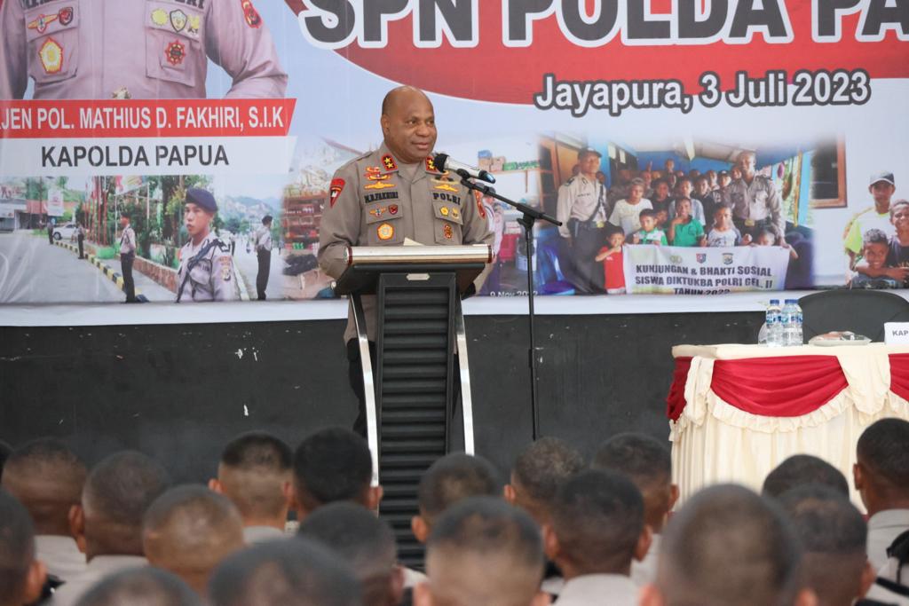 Kapolda Papua Berikan Pembekalan Kepada Siswa Pendidikan Pembentukan Bintara Polri Gelombang I T.A 2023