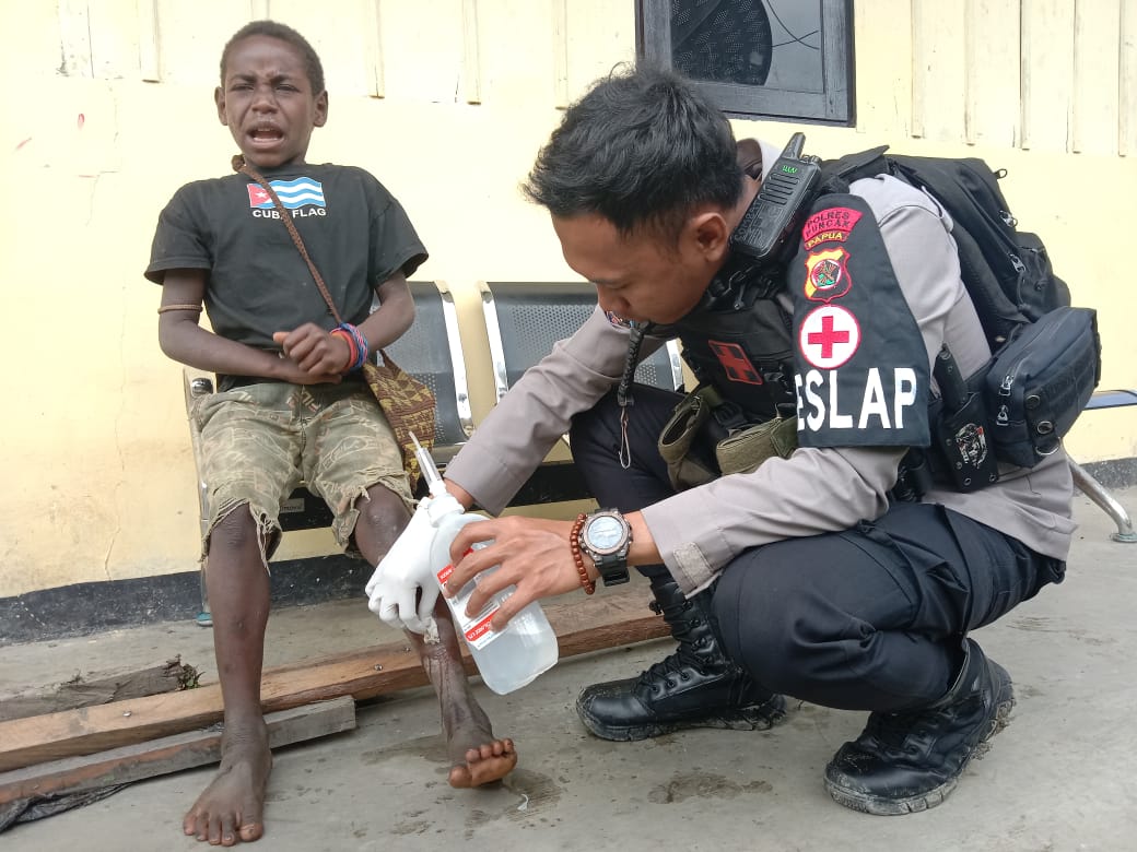 Keladi Sagu Bantu Anak-anak di Puncak Obati Penyakit Kulit