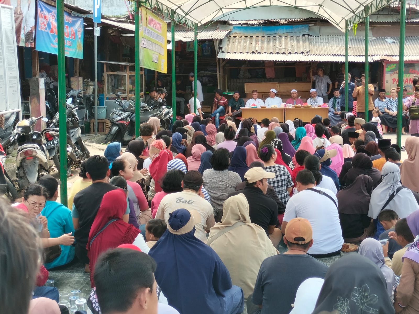 Meski di Zholimi, pihak Kopastam dan Pedagang Gelar Santunan Anak Yatim Piatu, Kaum Dhuafa dan Janda