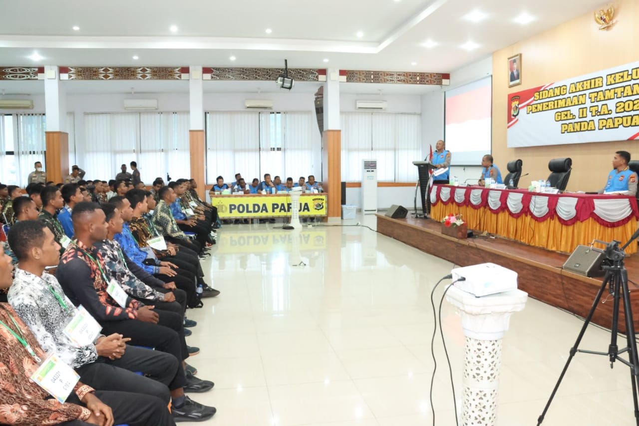 Wakapolda Papua Pimpin Sidang Akhir Kelulusan Penerimaan Tamtama Polri Gel. II T.A. 2023 Panda Papua