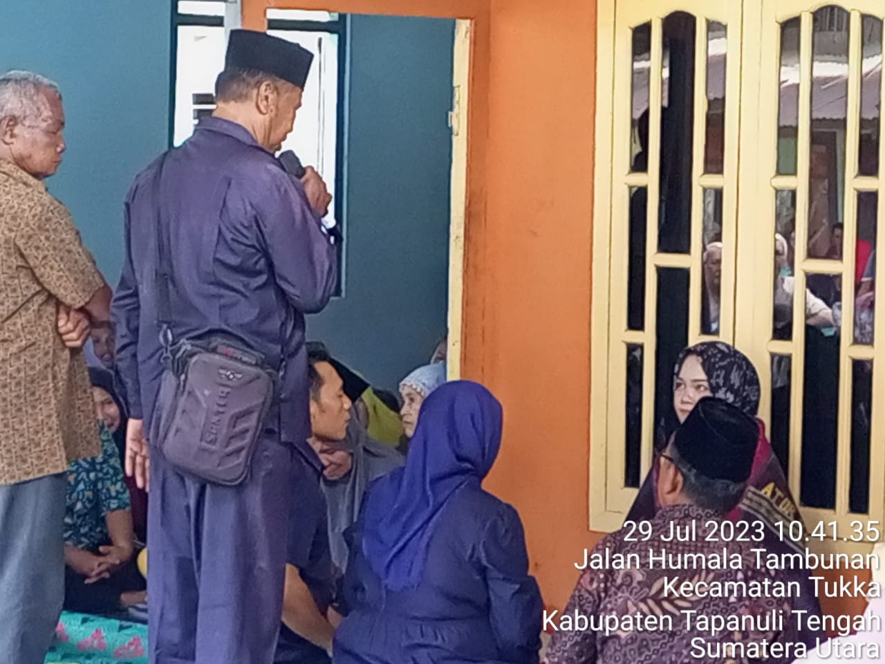 Diduga Camat Tukka, Fasilitasi Pertemuan Caleg DPR RI Dikediamanan Adiknya