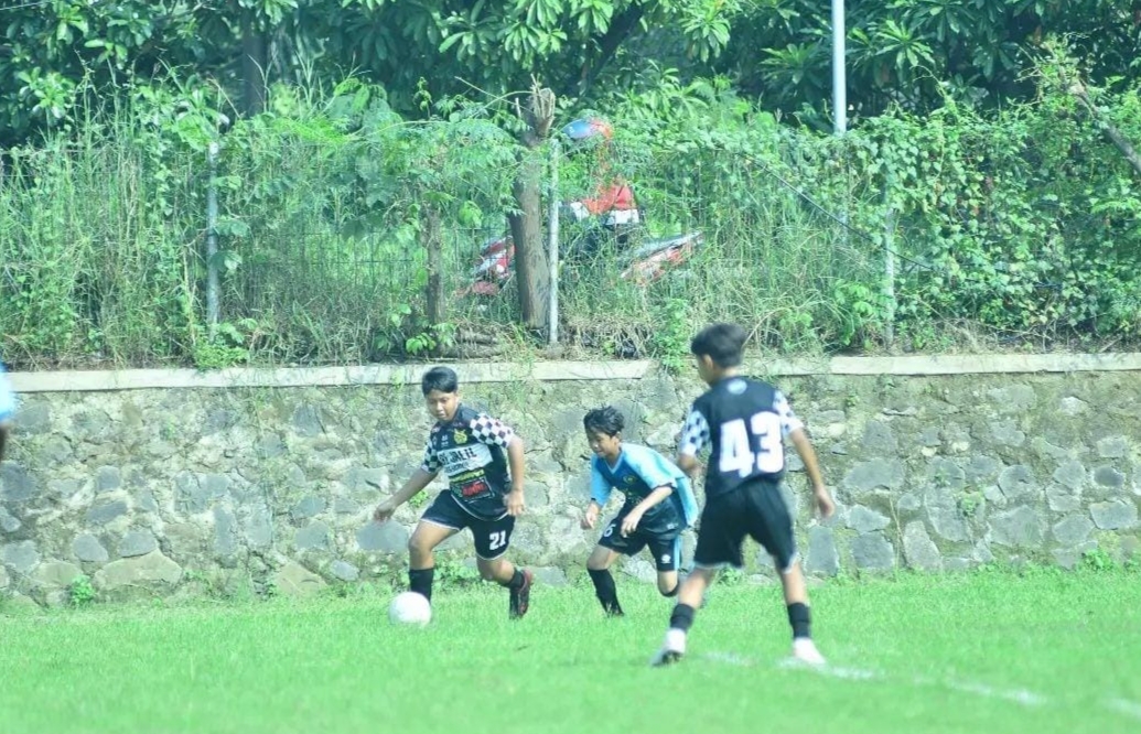 Rizky Playmeker SSB Jalal Jalil U-13 Siap Menuju Pemain Profesional