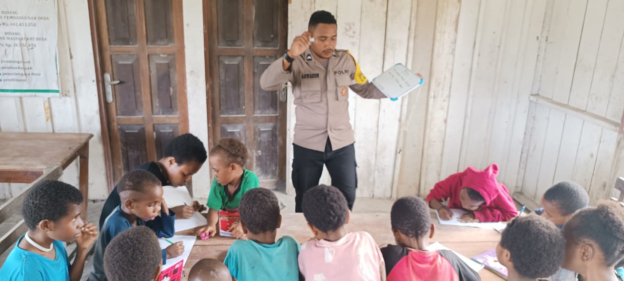 Tingkatan Kualitas Pendidikan, Anak-Anak Putus Sekolah di Kampung Delpel Dapatkan Pembelajaran Khusus