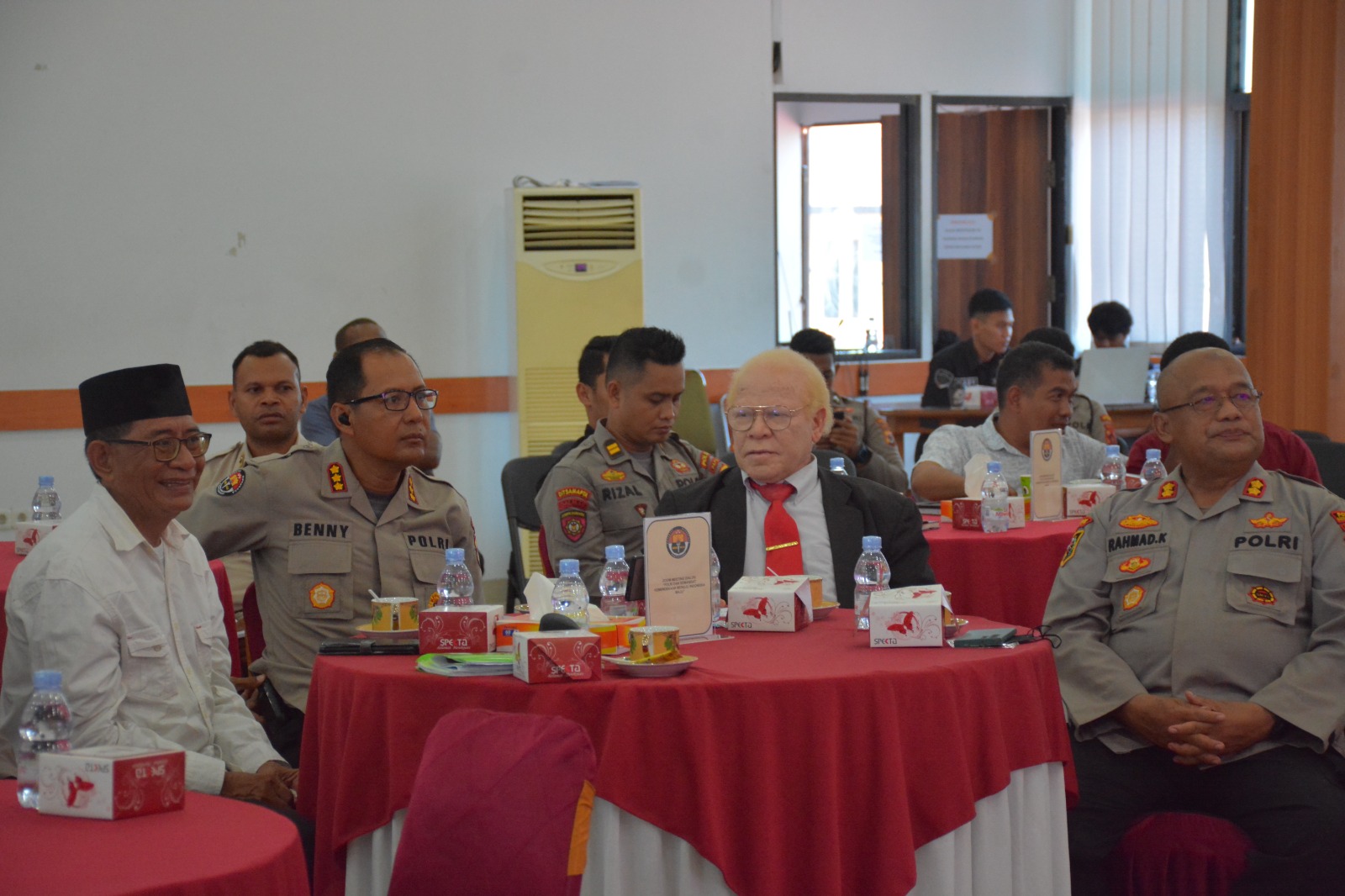 Vicon Dialog Publik Divhumas Polri: Merefleksikan Peran Polri Menuju Indonesia Maju