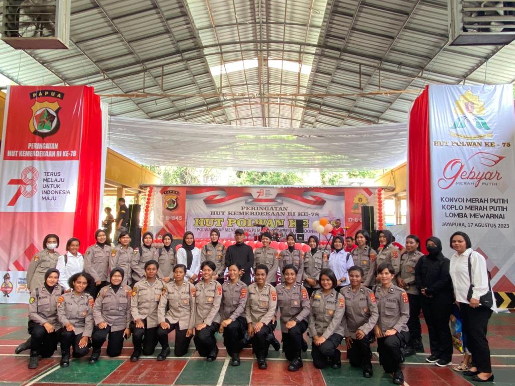 Polwan Polda Papua Peringati HUT ke-75 dengan Lomba Mewarnai dan Konvoi Merah Putih