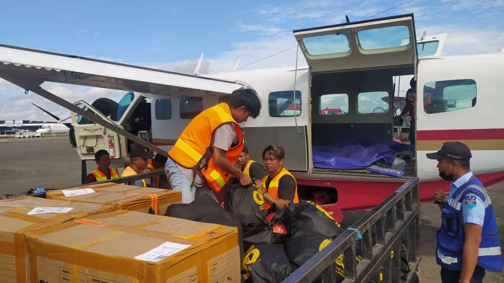 Polri Kembali Distribusikan Bansos ke Wilayah Bencana Kekeringan