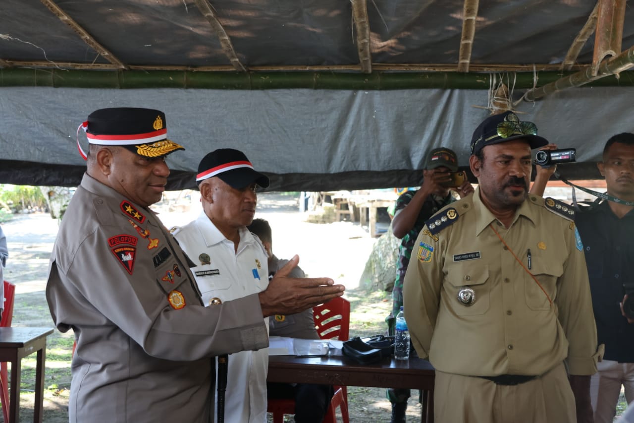 Kapolda Papua Tinjau Kegiatan Bakti Kesehatan Kepada Masyarakat Bonggo