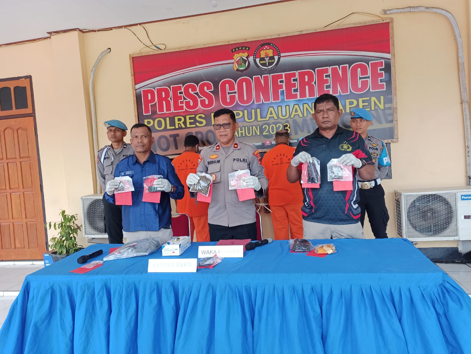 Penangkapan Tersangka Narkotika, Polres Kepulauan Yapen Gelar Konferensi Pers