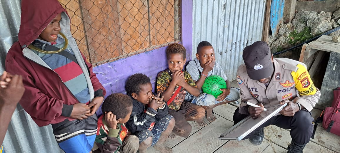 Program Si-Ipar Bangun Jalan Masa Depan Anak-Anak di Daerah Terpencil