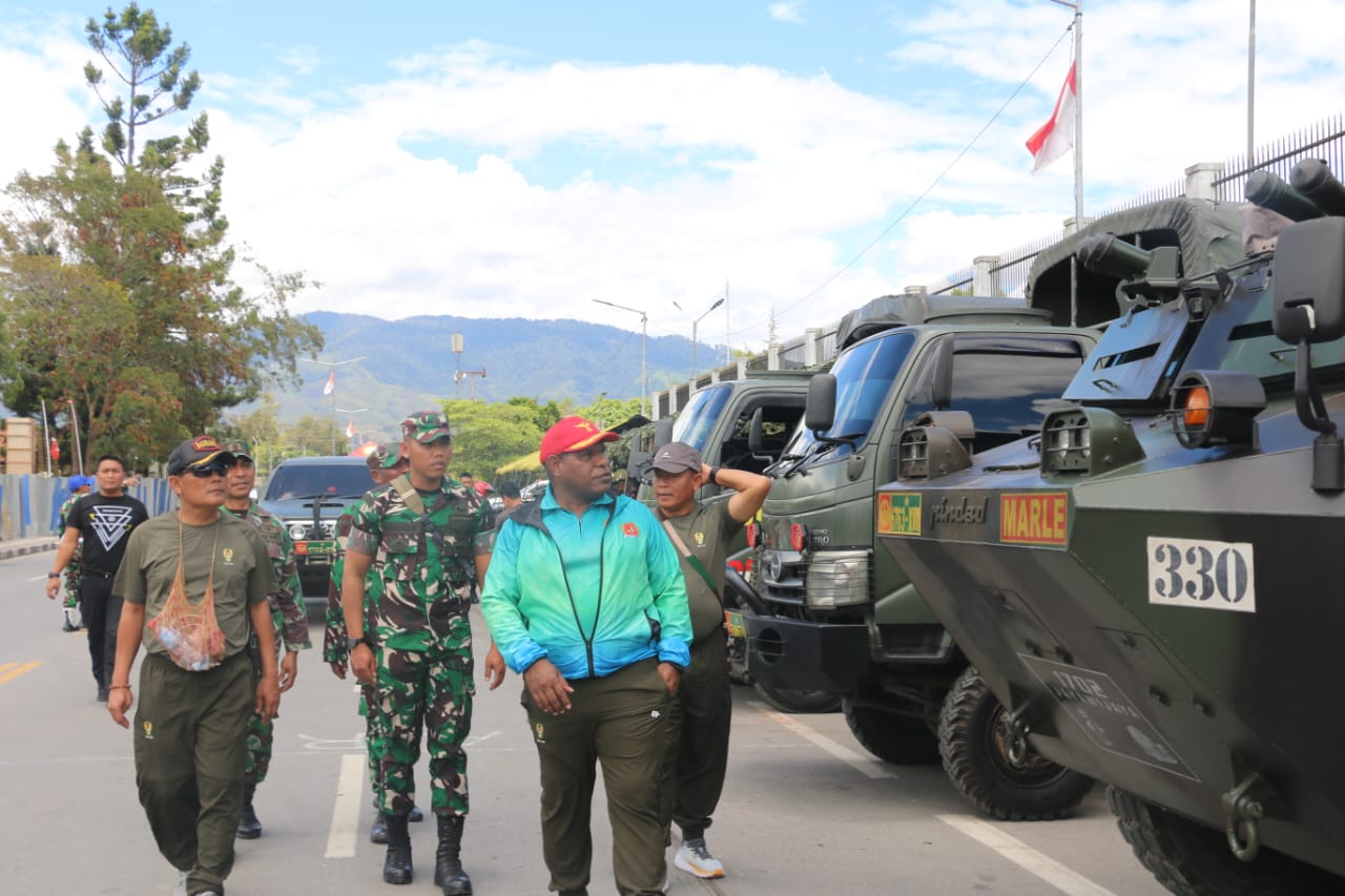 HUT TNI ke-78 Meriah Di Papua Pegunungan, Gernisun TNI di Jayawijaya Gelar Pameran Alutsista