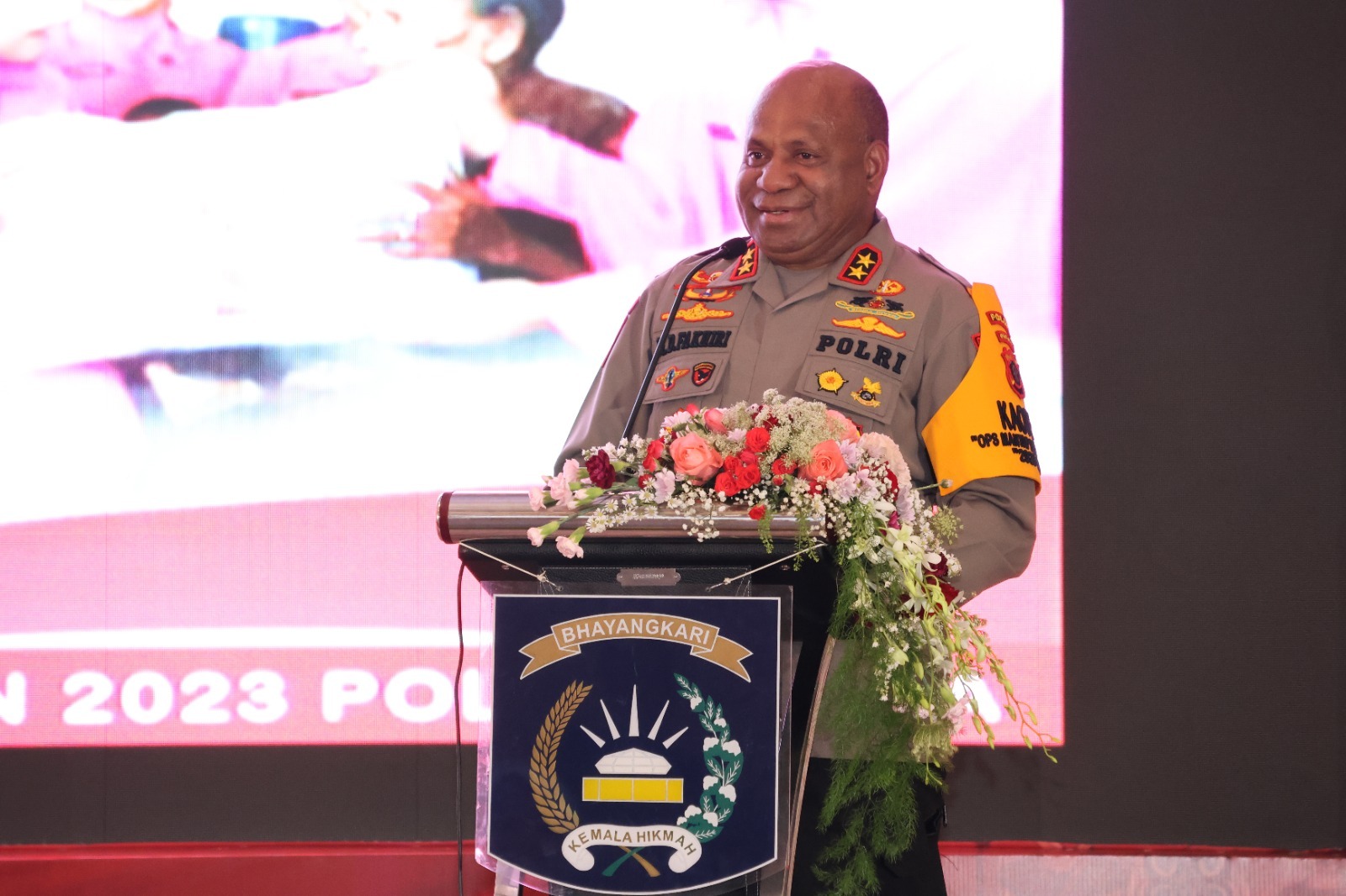 Kapolda Papua Ajak Bhayangkari Jaga Keseimbangan Tugas dan Keluarga pada Peringatan HKGB Ke-71