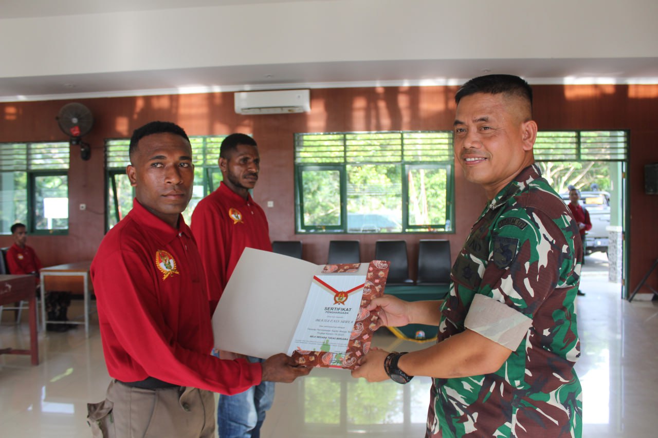 Kasiter Kasrem 172/PWY Tutup Kegiatan Kader Warga Terlatih TA 2023