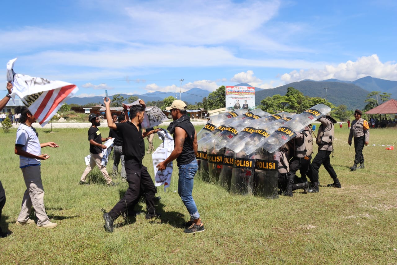 Sukseskan Pemilu 2024, Polres Mamberamo Tengah Gelar Simulasi Sispamkota