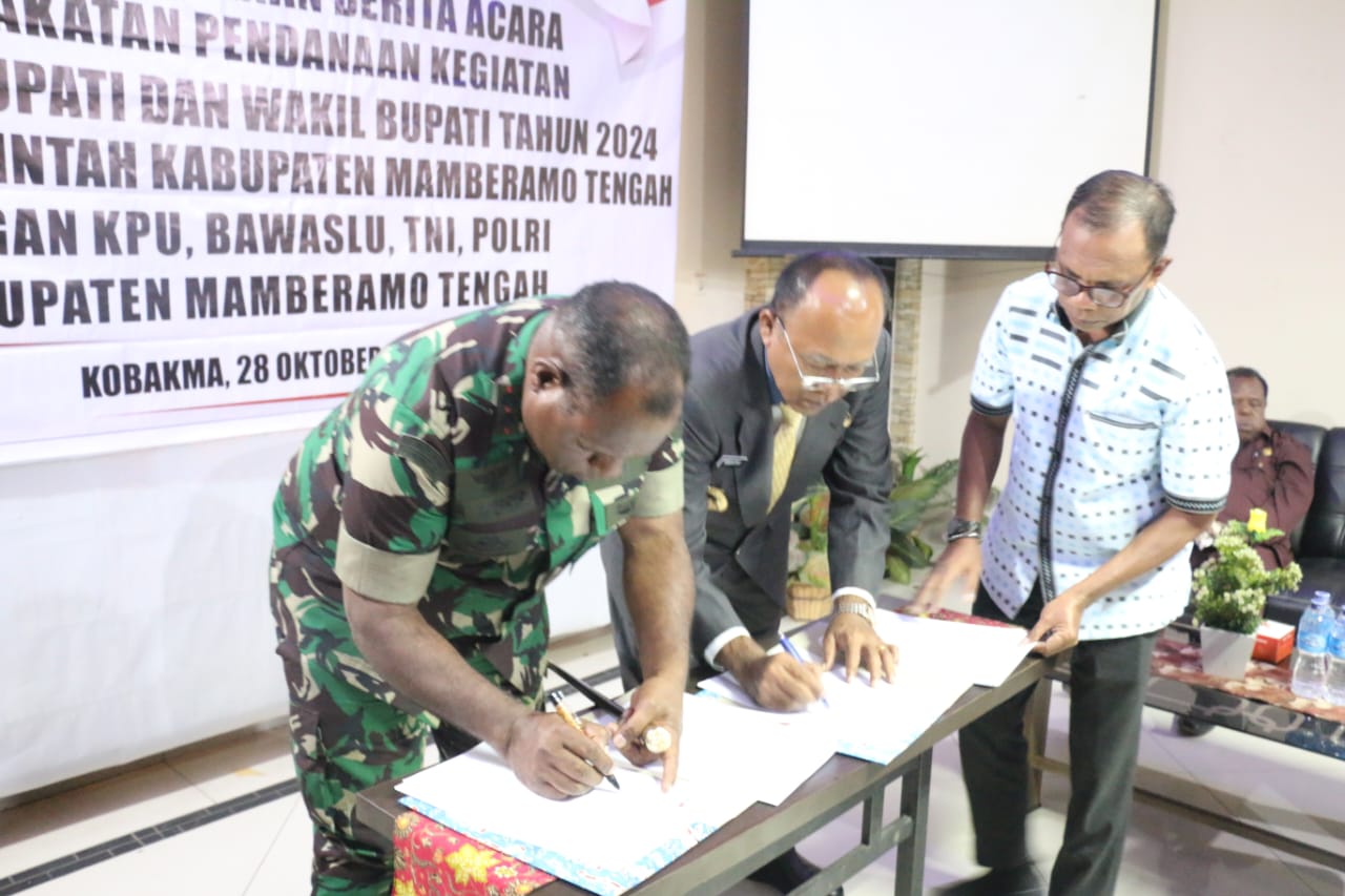 Dandim 1702/JWY Menghadiri Pelantikan dan Pengambilan Sumpah Janji JPT Pratama Kabupaten Yalimo