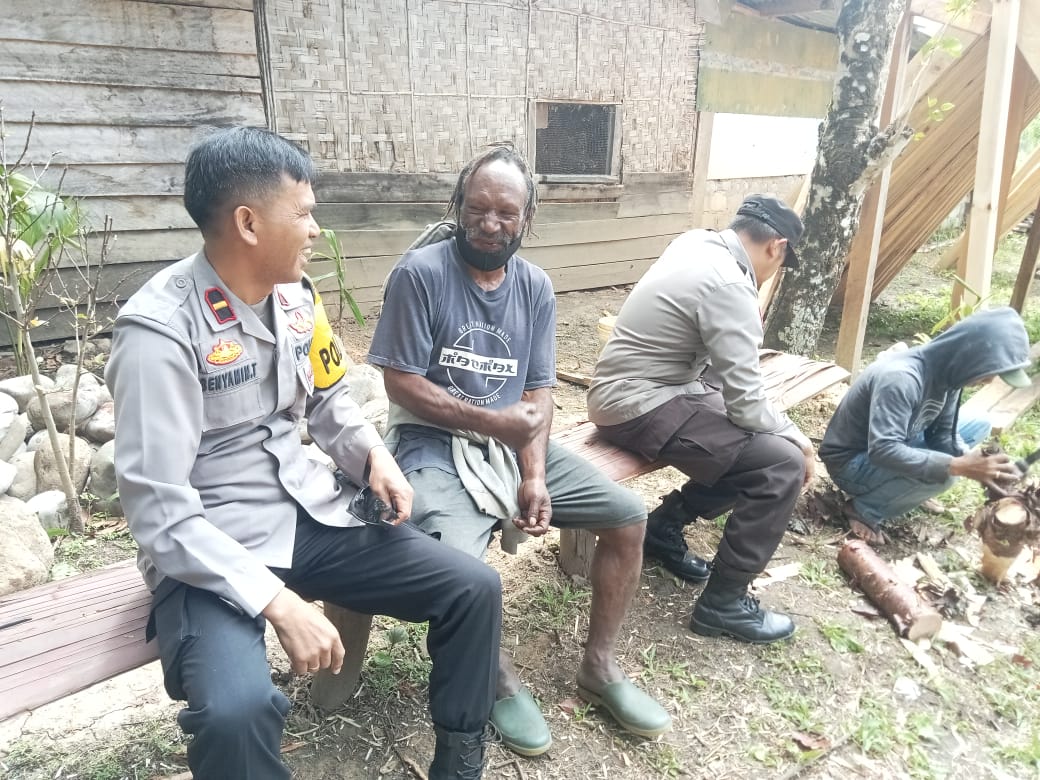 Cooling System Polri, Kasat Binmas Polres Jayawijaya Gencar Ajak Masyarakat Jaga Kamtibmas Jelang Pemilu 2024