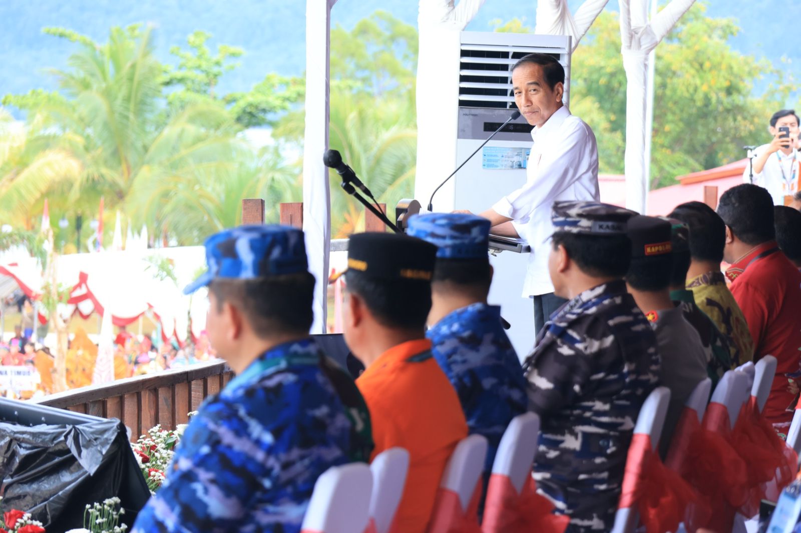 Presiden Jokowi Hadiri Puncak Acara Sail Teluk Cenderawasih 2023 di Biak
