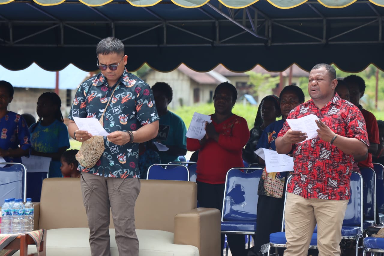 Polres Nduga Selenggarakan Ibadah Kebaktian Kebangunan Rohani : Papua Bermazmur