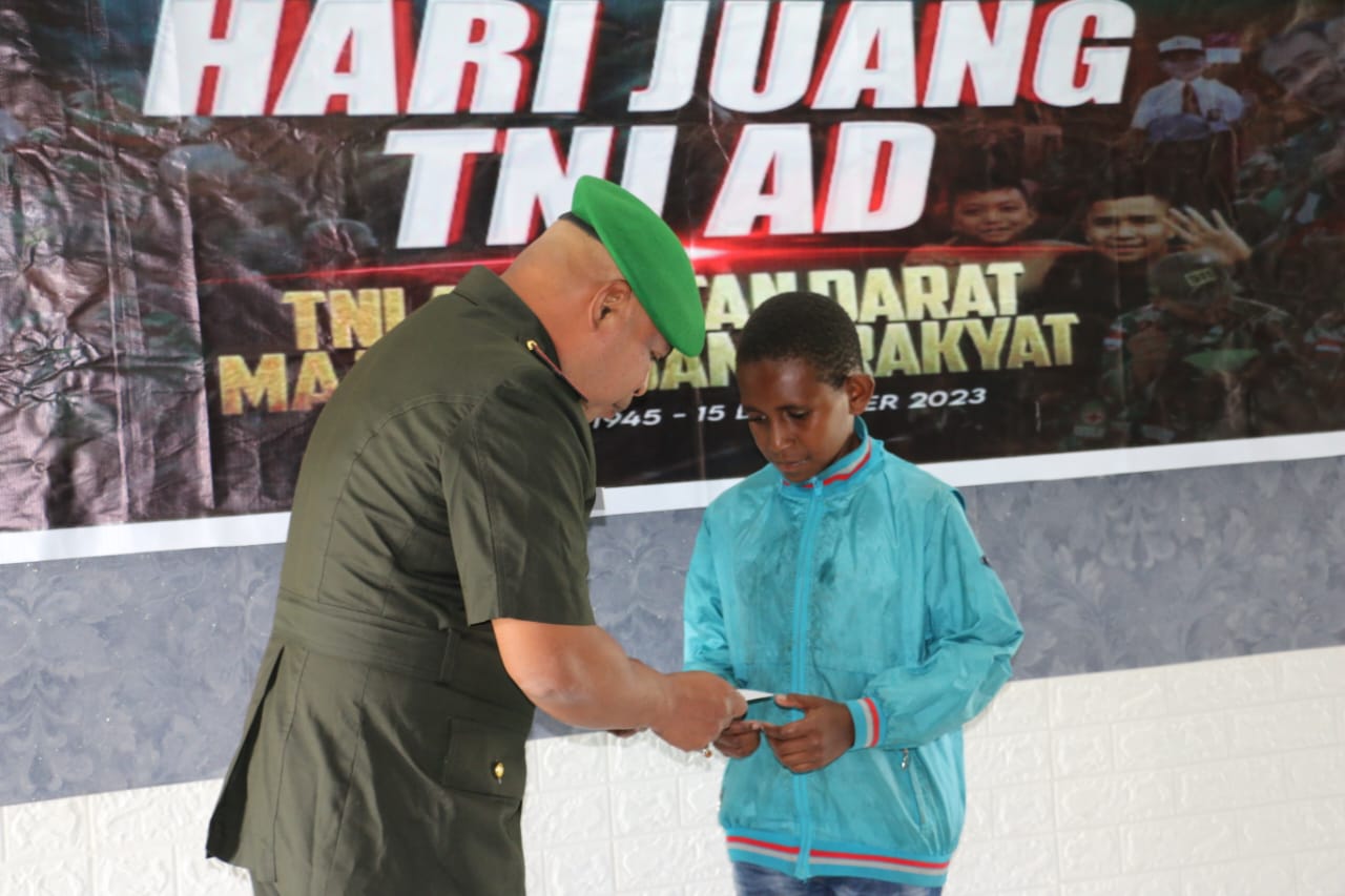 Kodim 1702/Jayawijaya Berikan Santunan dan Paket Sembako Kepada Veteran, Warakawuri, dan Purnawirawan
