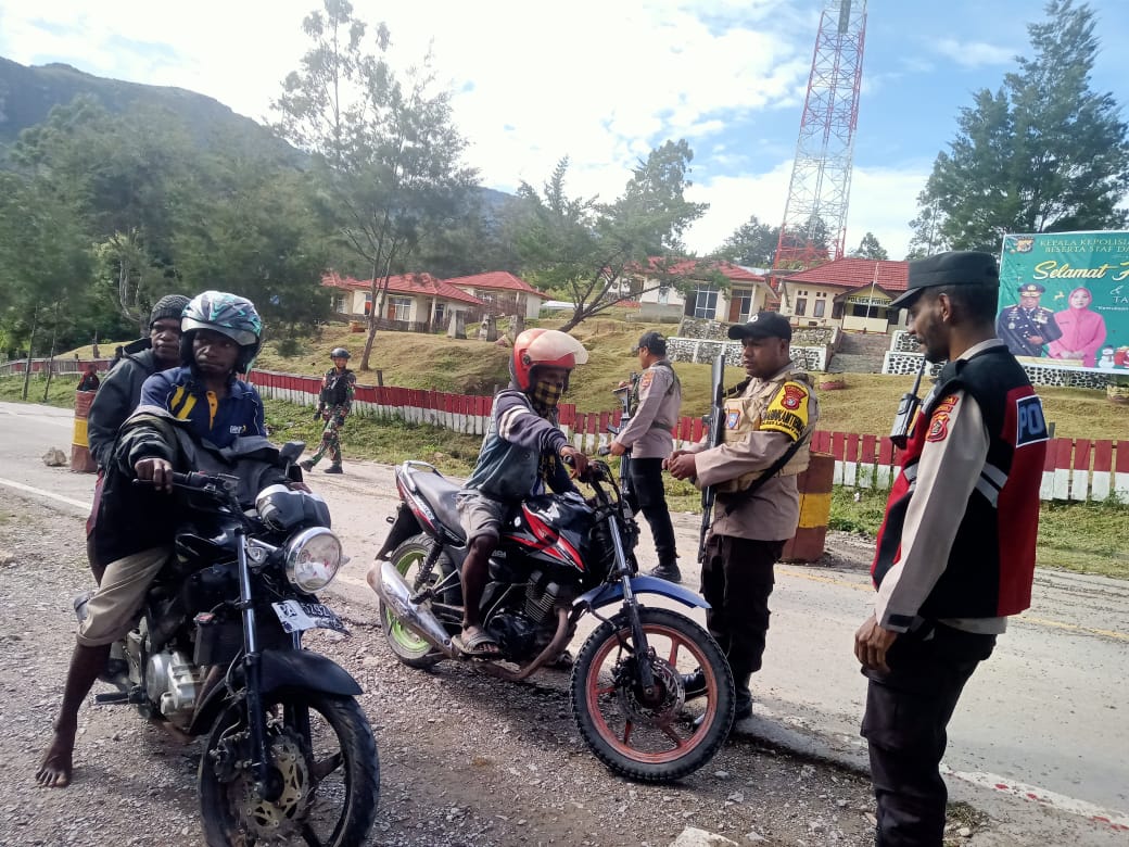 Jelang Perayaan Natal, Polsek Pirime Gelar Razia Gabungan TNI-Polri