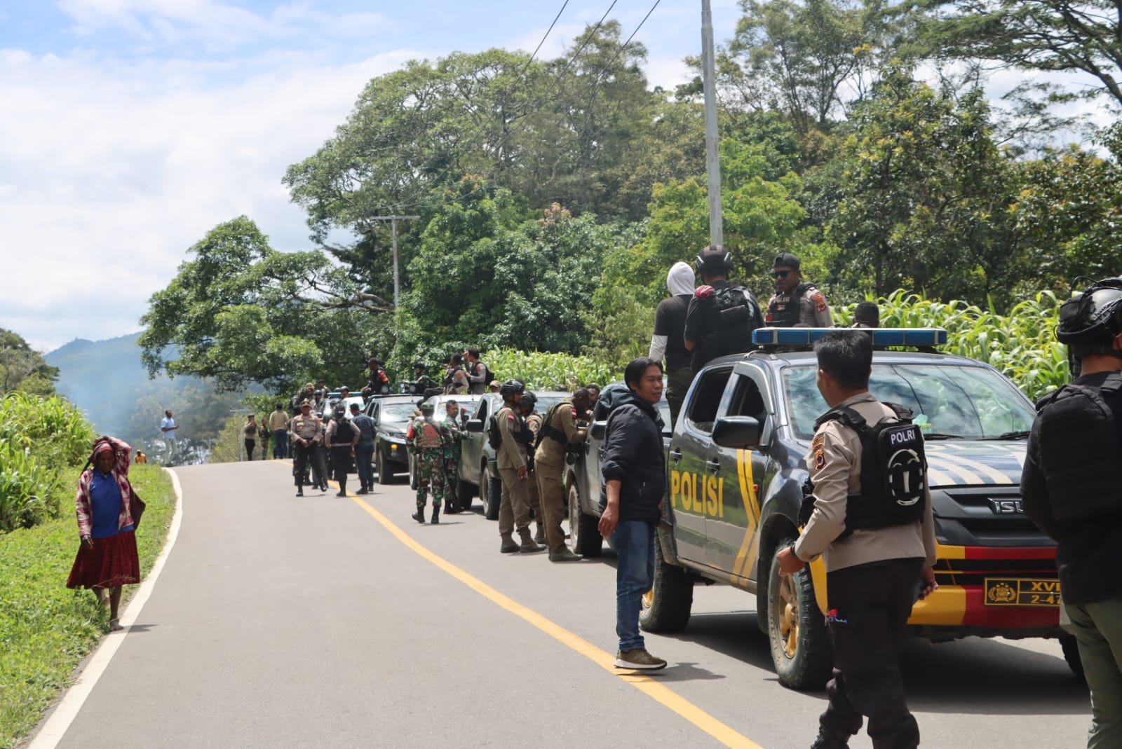 Jelang Tahap Inti Pemilu 2024, TNI-Polri Laksanakan Patroli Ke Distrik Terjauh