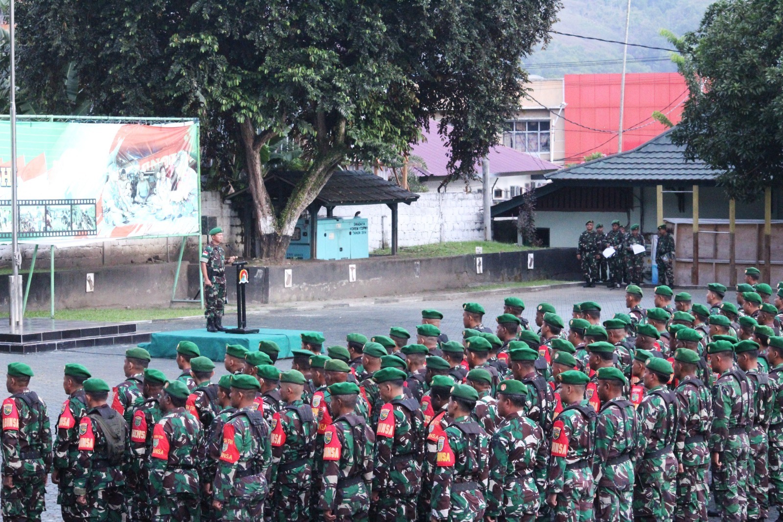 Pastikan Kesiapan Pengamanan Pemilu 2024,Danrem 172/PWY Pimpin Apel Gelar Pasukan
