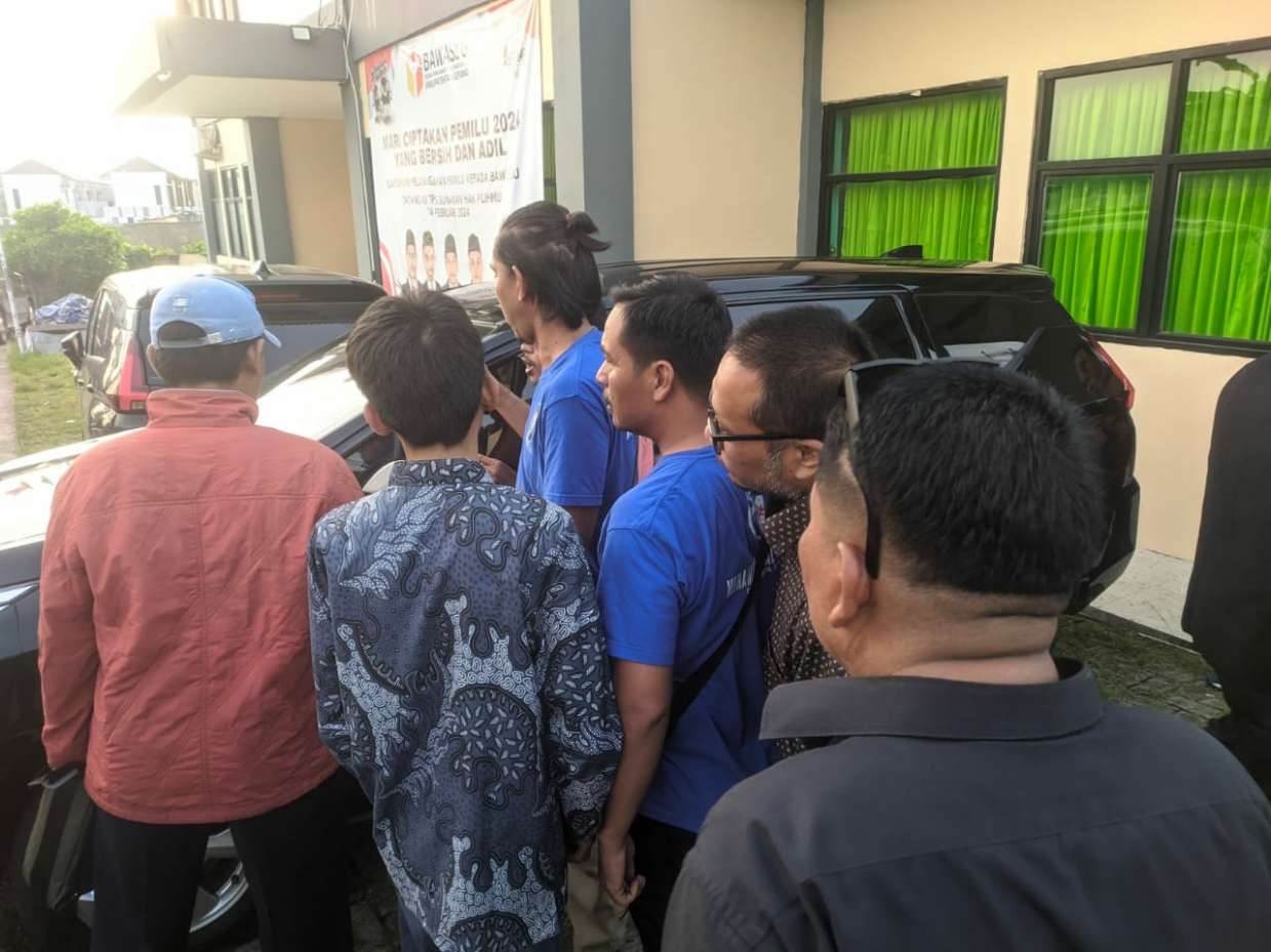 Kisruh Pendukung M.Rizal (PAN) Dan Anggota PPK Pasar Kemis