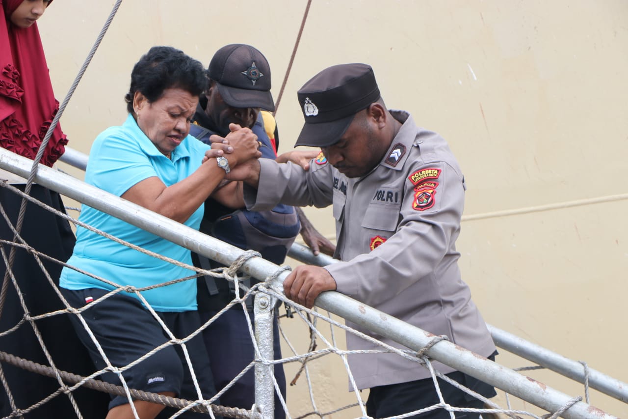 H -2 Idul Fitri, Polda Papua Gencar Laksanakan Pengamanan Mudik Lebaran