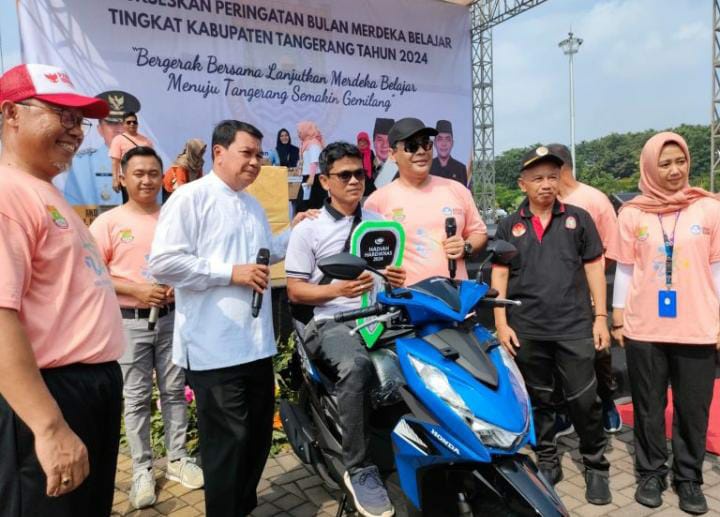 Perayaan Hardiknas Dibuka PJ Bupati Tangerang,Oleh Sekda Undian Berhadiah Umroh Kepada Guru