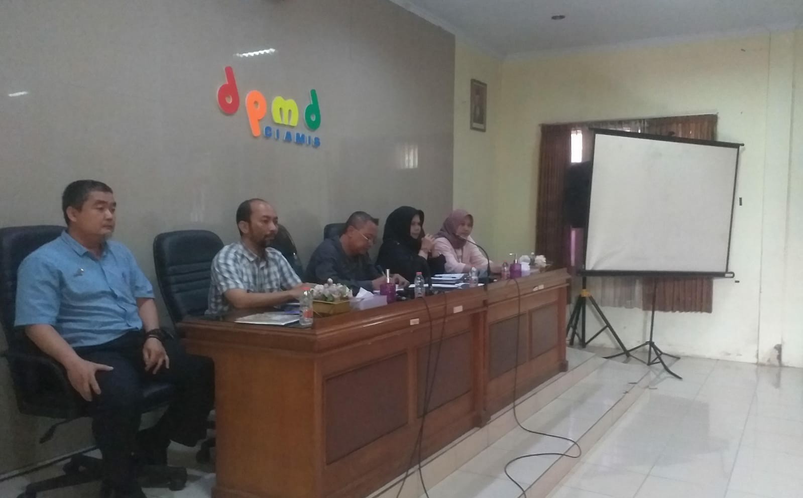 Ape Ruswandana Kadis DPMD Ciamis Perpanjangan Jabatan Kepala Desa Masih Menunggu SK