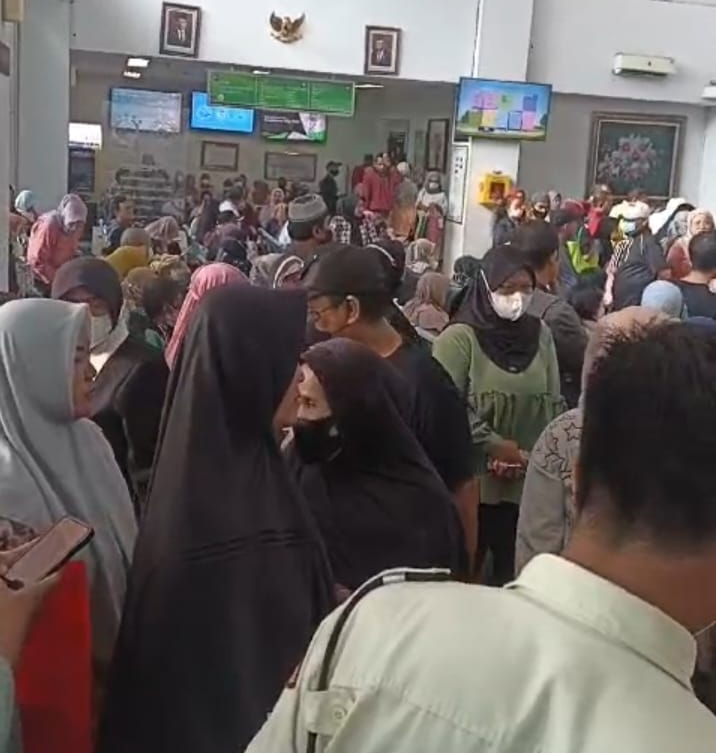 Gegara Sistem BPJS Erorr, Pasien Membludak di RSUD Kota Tangerang