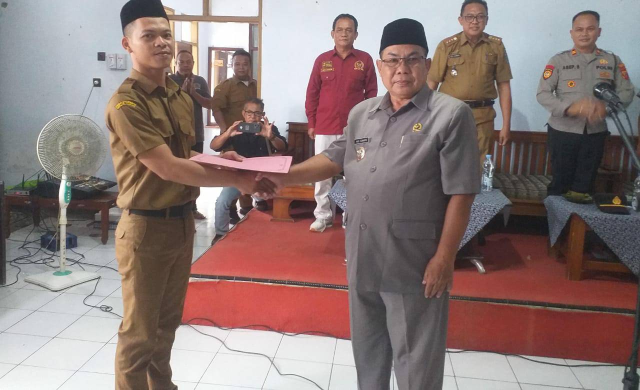 Pelantikan Kaur Perencanaan Kades Sukahaji Tekankan Kerja di Desa Adalah Pengabdian