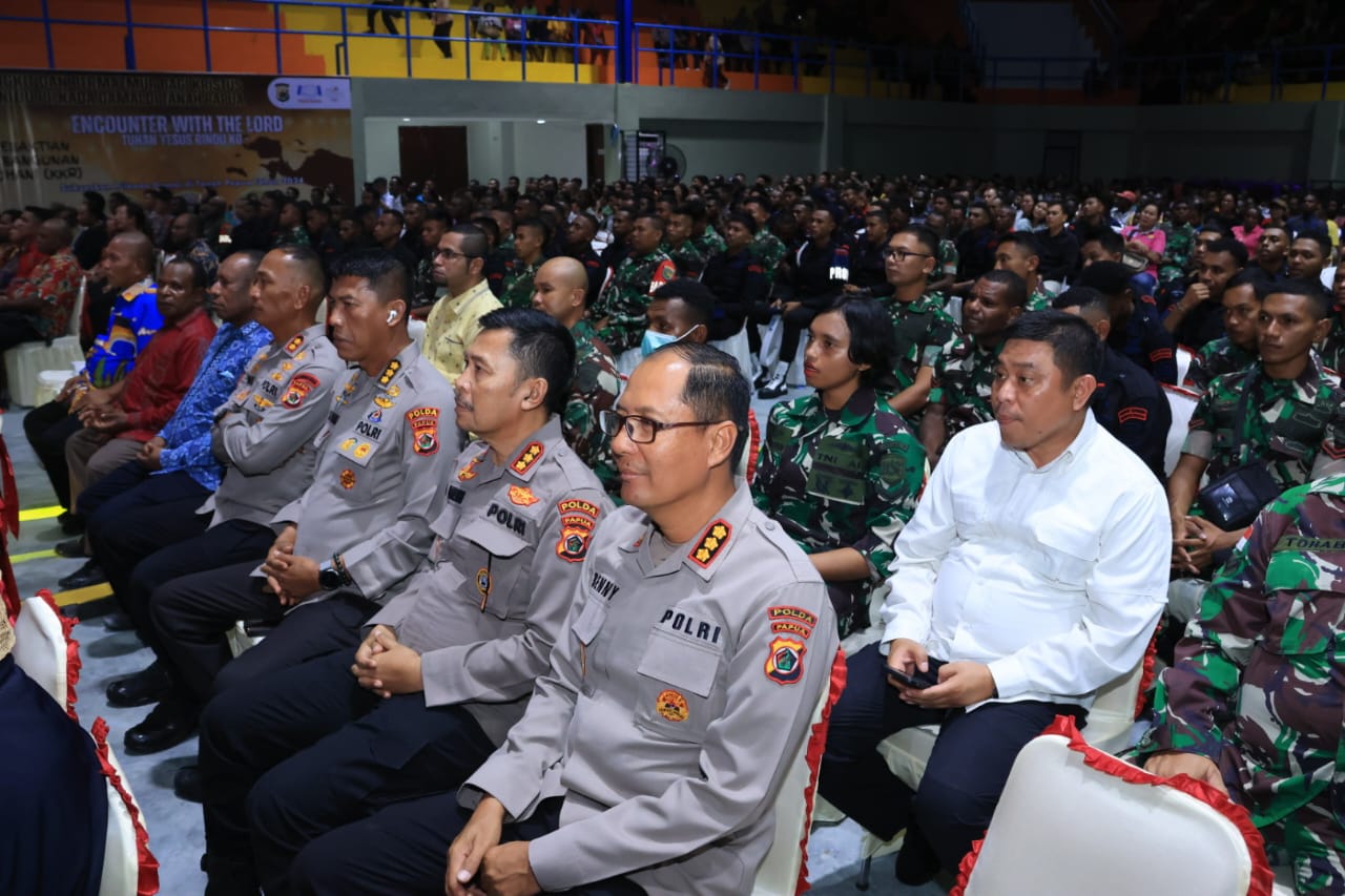 Kapolda Papua Hadiri KKR Dalam Rangka Pilkada Damai di Tanah Papua