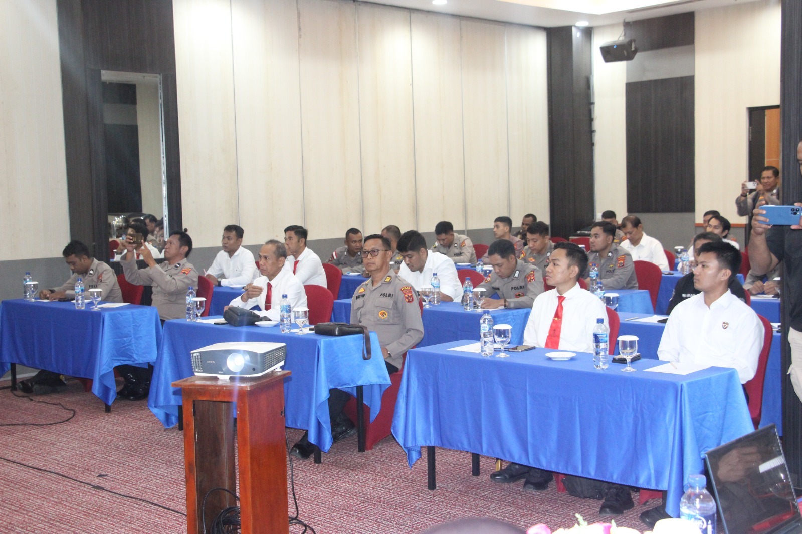 Evaluasi Penggunaan Fixed Phone di Lingkungan Polda Papua, Puslitbang Polri Lakukan Penelitian dan Supervisi