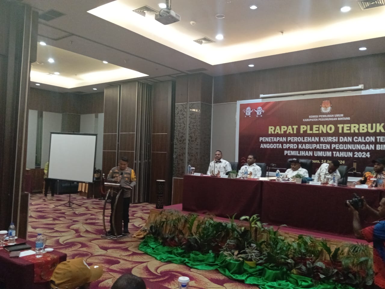 Kapolres Pegunungan Bintang hadiri Rapat Pleno Terbuka Penetapan Perolehan Kursi dan Calon Terpilih DPRD Pegunungan Bintang