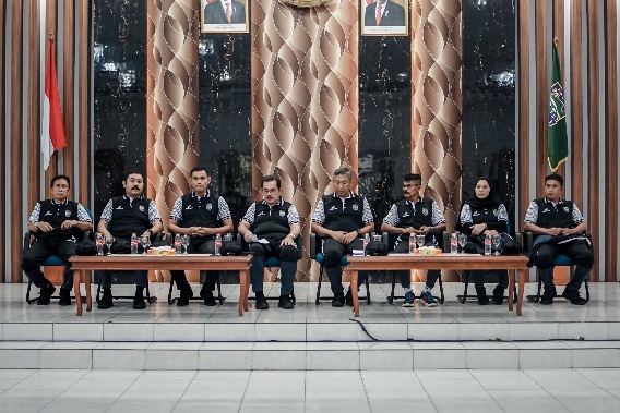 Pj Bupati Lepas Kontingen Ciamis untuk Ikuti Porsenitas Ke-11 di Kabupaten Cilacap