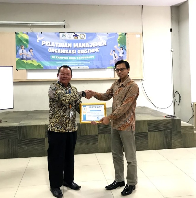 Gemilang! OSIS SMP Se Kota Tangerang Asah Kemampuan Kepemimpinan dan Manajemen di UNIS Tangerang