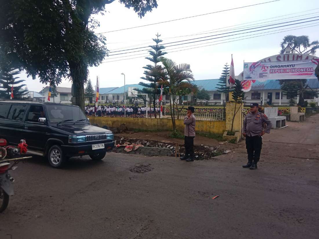 Polsek Saribudolok Gelar Strong Point Pagi,Wujud Nyata Kehadiran Polisi Di Tengah Masyarakat