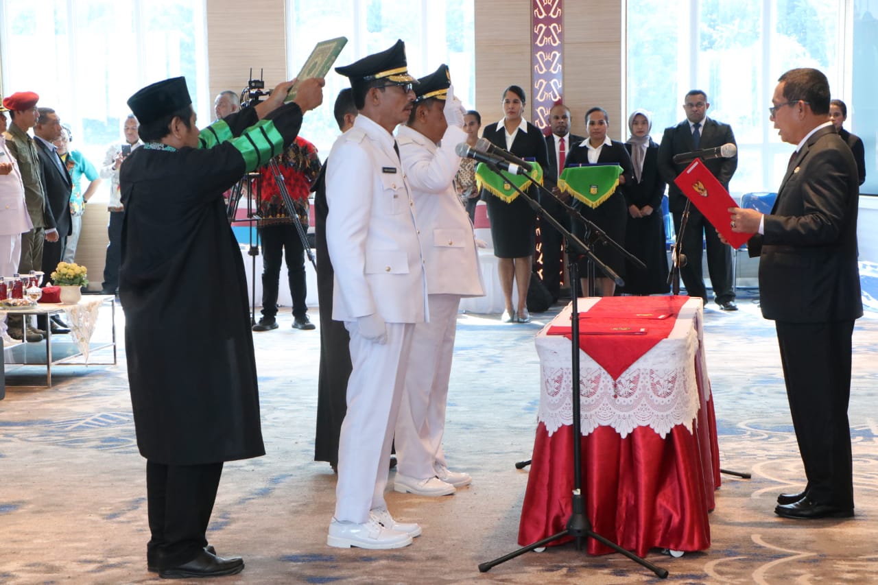 Wakapolda Papua Hadiri Sertijab Pj. Bupati Sarmi dan Jayapura