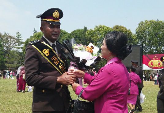Selesaikan Pendidikan Perwira Polri, Ipda Wilfridus: Terima Kasih kapolri, Saya berjanji Akan jadi Polisi yang Solutif bagi Masyarakat
