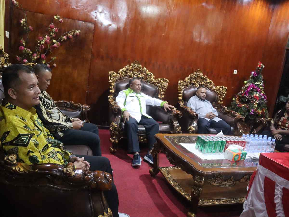 Kapolres Pegunungan Bintang AKBP Anto Seven, S.I.K, M.H. Menghadiri Malam Resepsi Kenegaraan dalam Rangka Peringatan HUT ke-79 Kemerdekaan Republik Indonesia