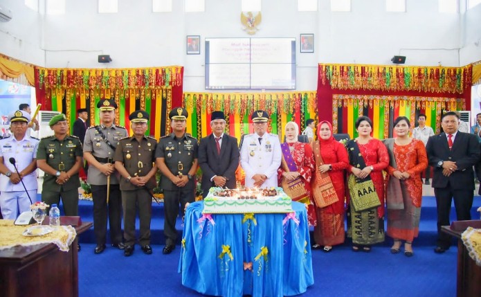 Rapat Paripurna Istimewa Hari Jadi, Pj. Bupati Tapteng : Mari Bekerjasama Membangun Tapanuli Tengah Menjadi Lebih Baik
