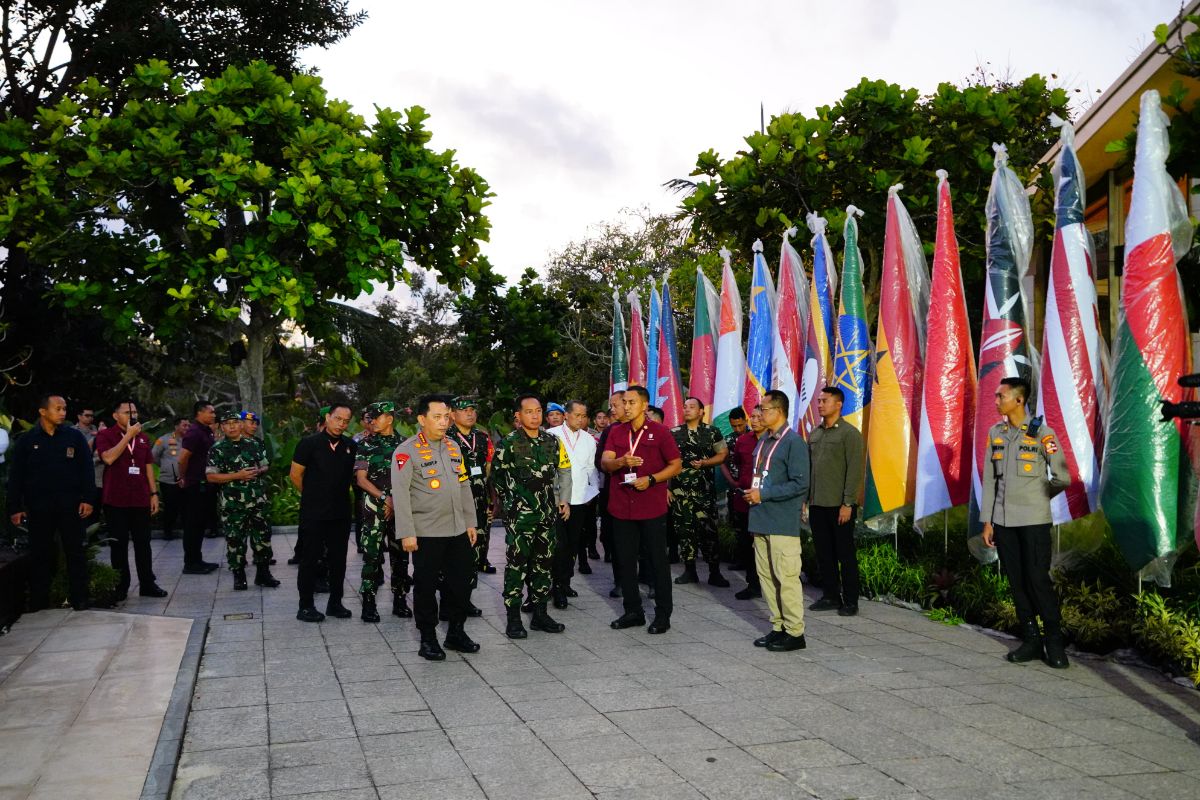 Kapolri Tegaskan TNI-Polri Siap Amankan KTT IAF di Bali