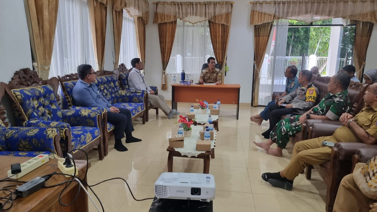 Kapolres Sarmi Menghadiri Rapat Dengan Forkopimda Dalam Rangka Pengendalian Inflasi Daerah di Wilayah Kabupaten Sarmi