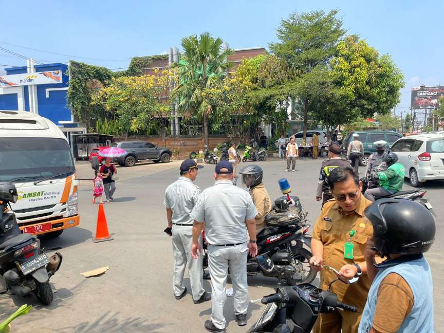 UPT Samsat Kelapa Dua Gelar Operasi Pajak Kendaraan Bermotor