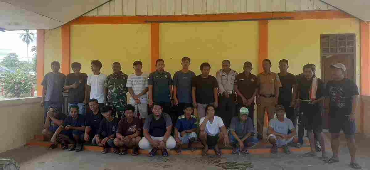Bhabinkamtibmas Kampung Bebon jaya menghadiri Rapat Evaluasi Karang Taruna Kampung Bebon Jaya