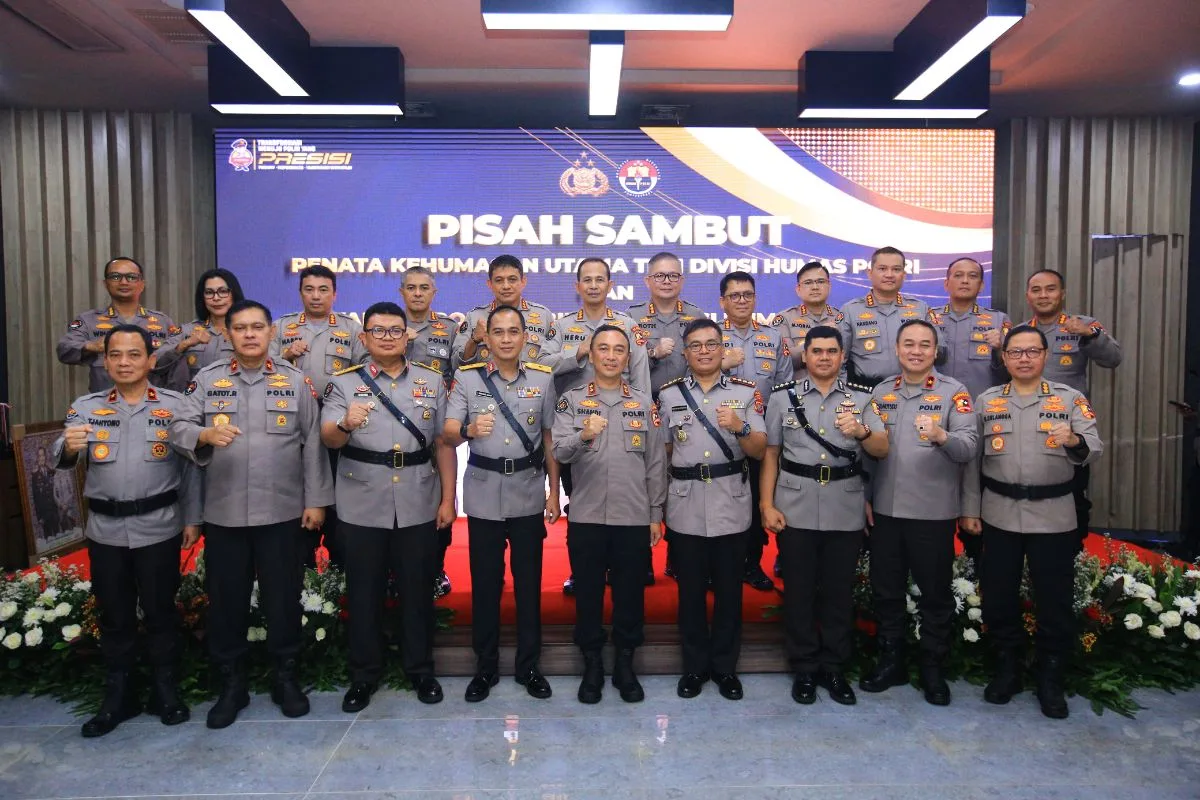 Irjen Sandi Pimpin Sertijab PJU Baru Humas Polri