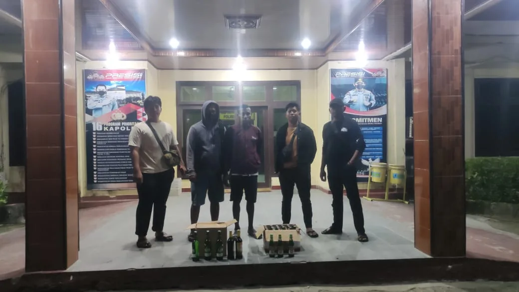 Ciptakan Sitkamtibmas Kondusif Jelang Pilkada 2024, Polres Keerom Razia Puluhan Miras Ilegal
