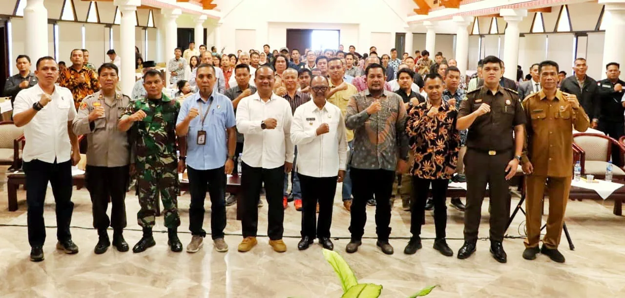 *Hadiri Sosialisasikan Pengawasan Partisipatif dan Luncurkan Peta Kerawanan Pilkada 2024, Plt Bupati Simalungun Ingatkan Jaga Kerukunan di Masyarakat*