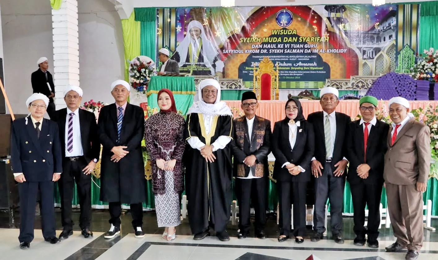*Plt Bupati Simalungun Hadiri Sidang Munaqasyah/Wisuda Syekh Muda dan Syarifah Ke-34 Thariqat Naqsabandiyah Al-Kholidiyah Jalaliyah Bandar Tinggi*